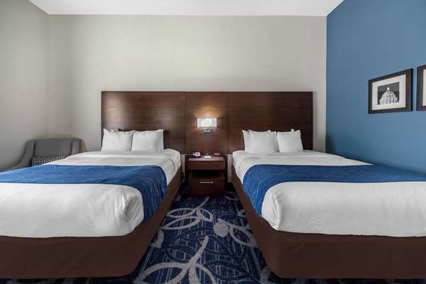  - Comfort Inn & Suites South Oklahoma City - I-35, Exit 123