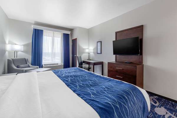  - Comfort Inn & Suites South Oklahoma City - I-35, Exit 123