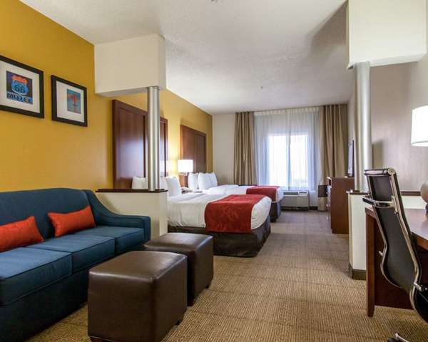  - Comfort Suites Central Tulsa - I-44, Exit 231