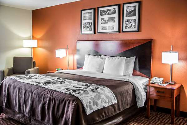  - Sleep Inn & Suites Oklahoma City - I-35 & I-44, Exit 137