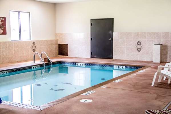 Pool - Sleep Inn & Suites Oklahoma City - I-35 & I-44, Exit 137
