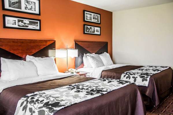  - Sleep Inn & Suites Oklahoma City - I-35 & I-44, Exit 137