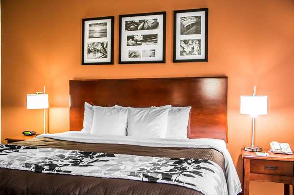  - Sleep Inn & Suites Oklahoma City - I-35 & I-44, Exit 137