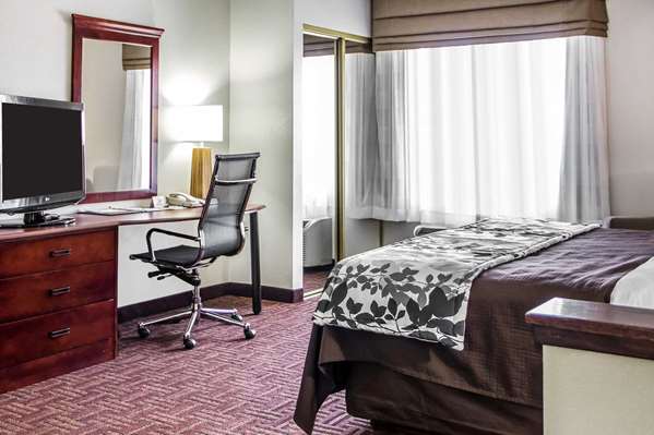 Suite - Sleep Inn & Suites Oklahoma City - I-35 & I-44, Exit 137