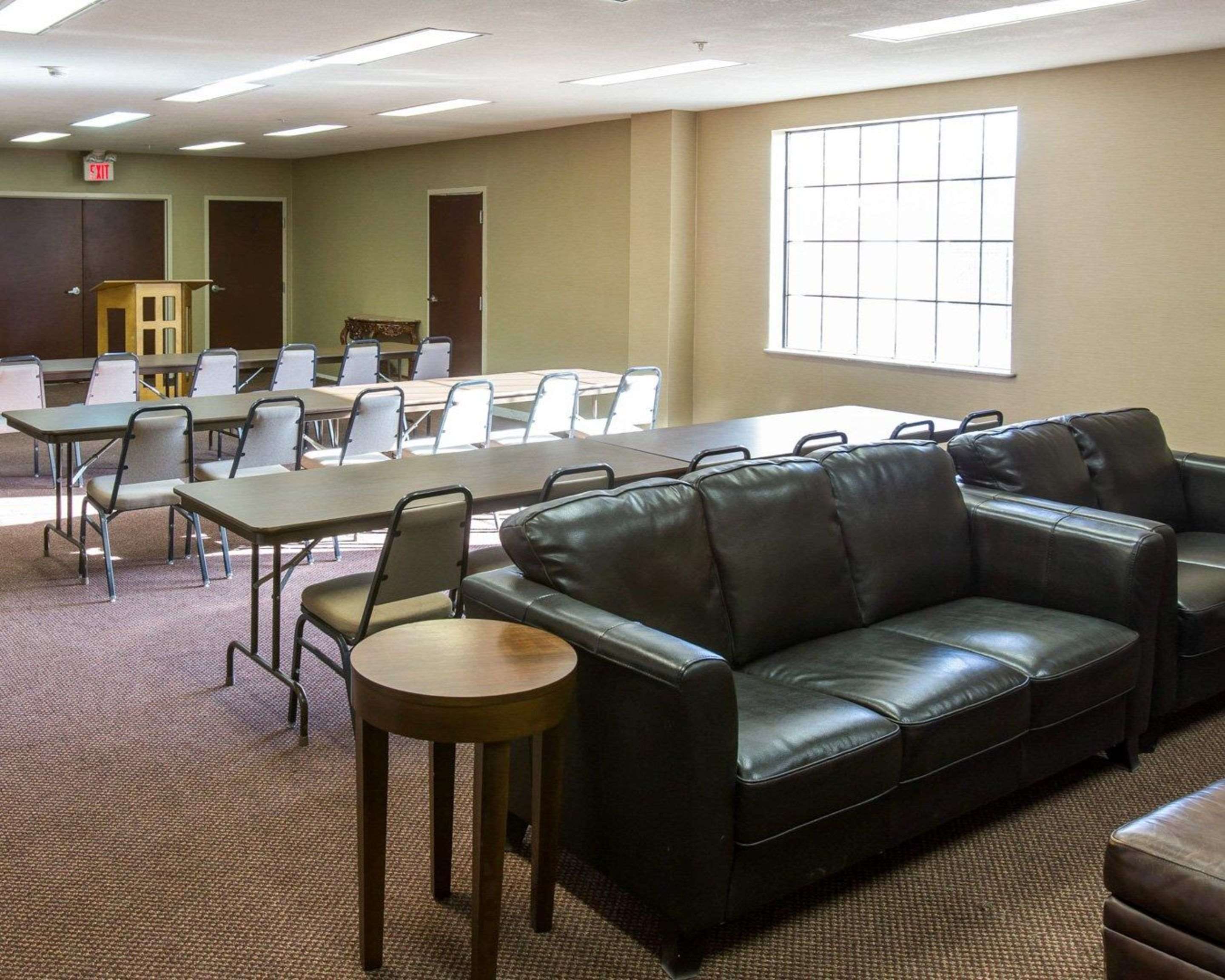 Meeting room | Comfort Suites Idabel