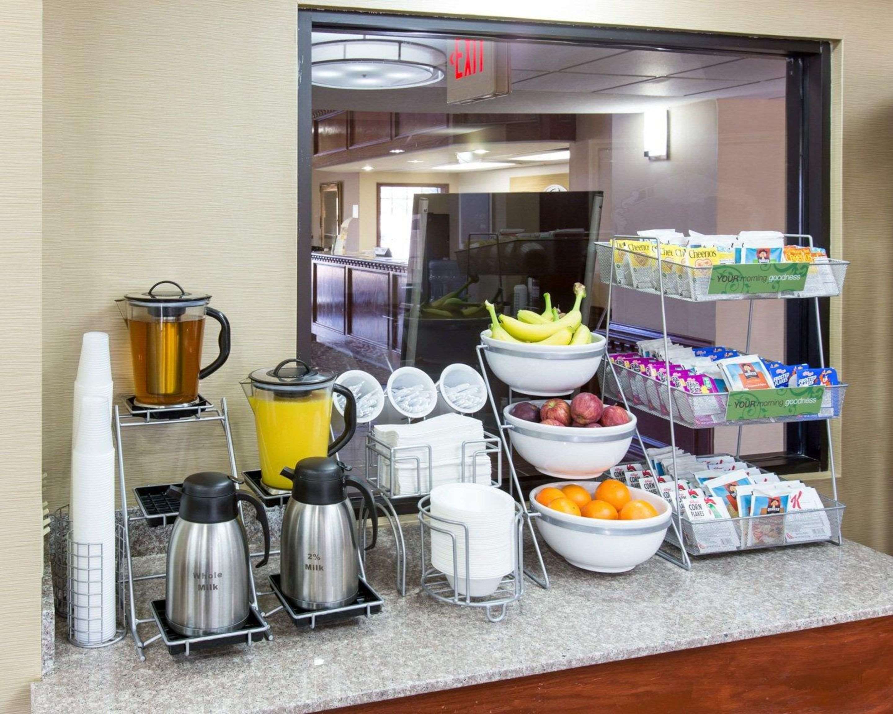 Breakfast bar | Comfort Suites Idabel