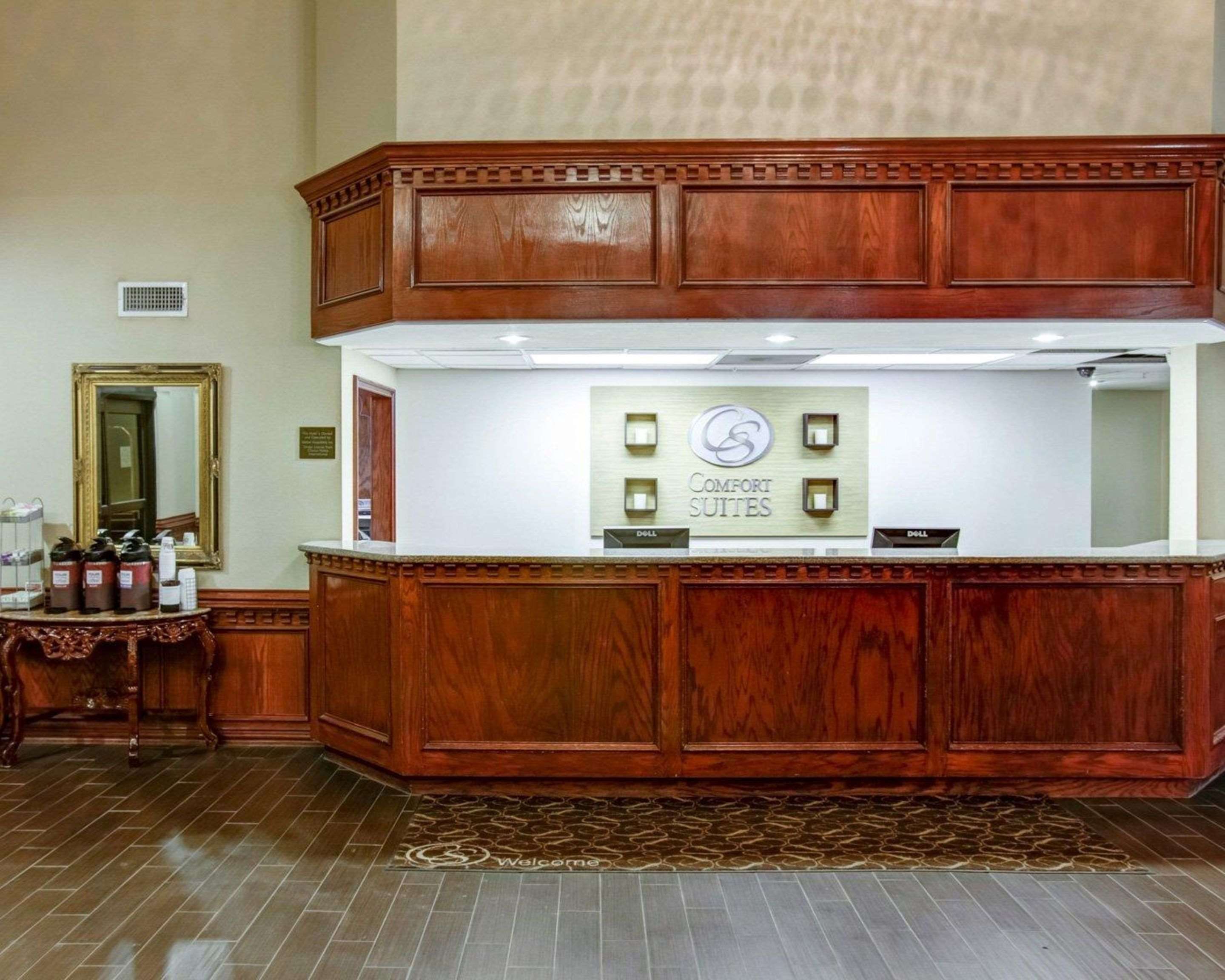 Front desk | Comfort Suites Idabel