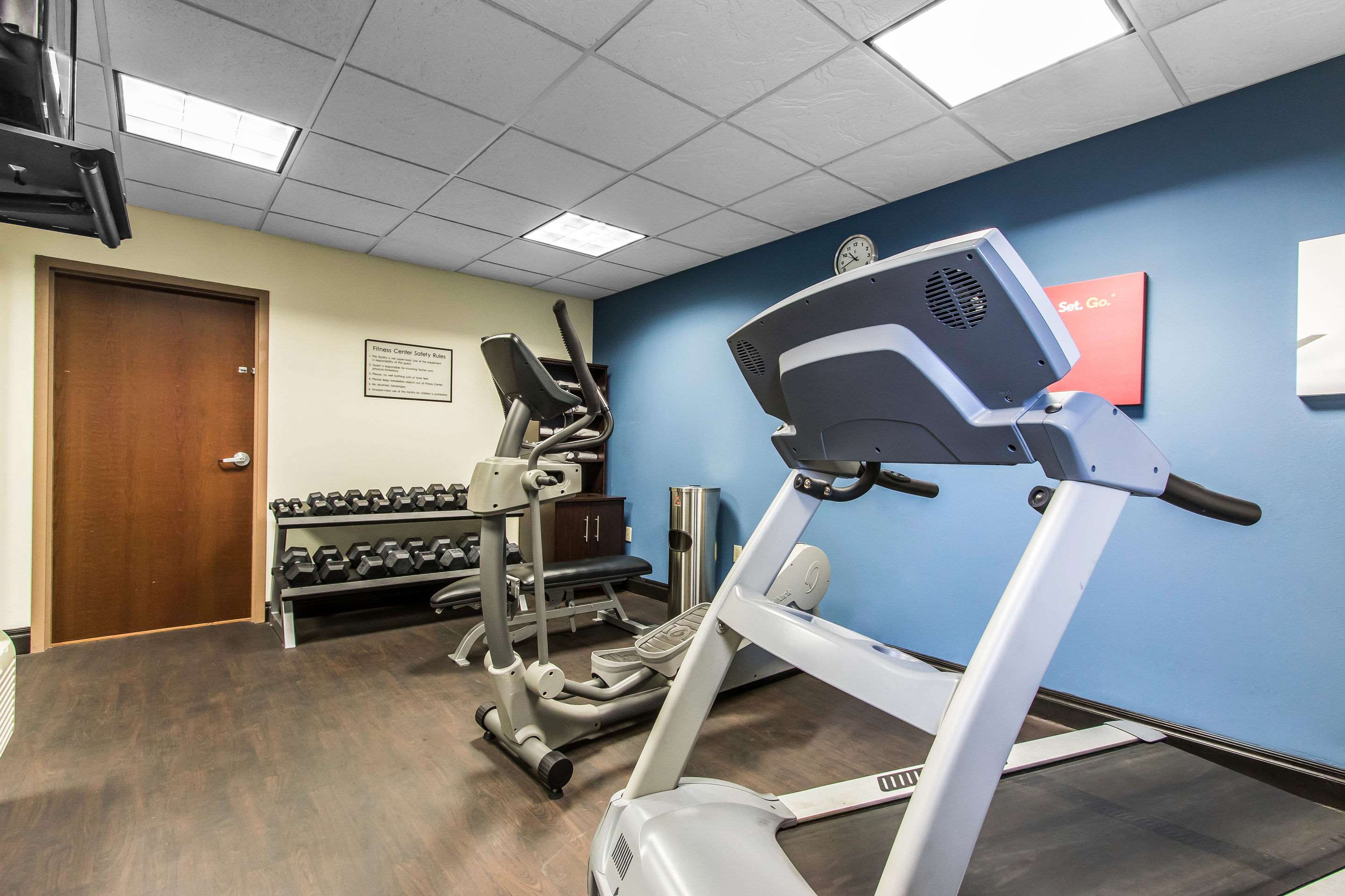 Fitness center | Comfort Suites Fairgrounds West