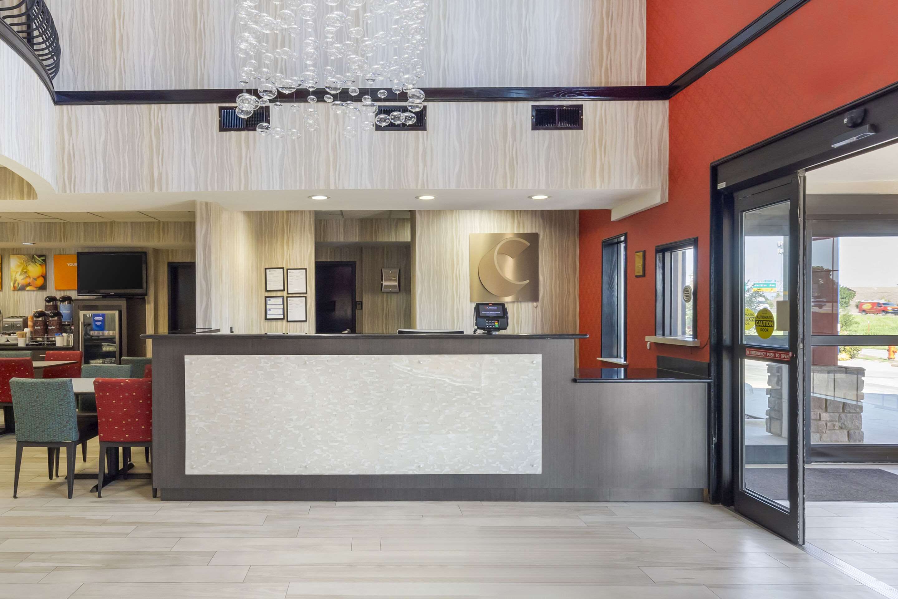 Front desk | Comfort Suites Fairgrounds West