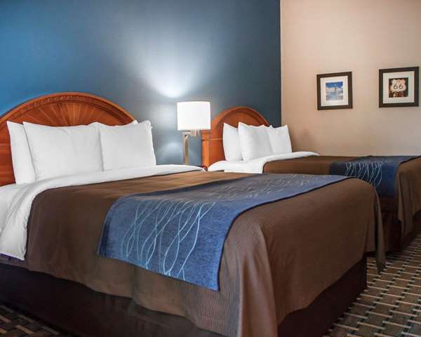  - Comfort Inn & Suites Weatherford - I-40, Exit 81 & 82