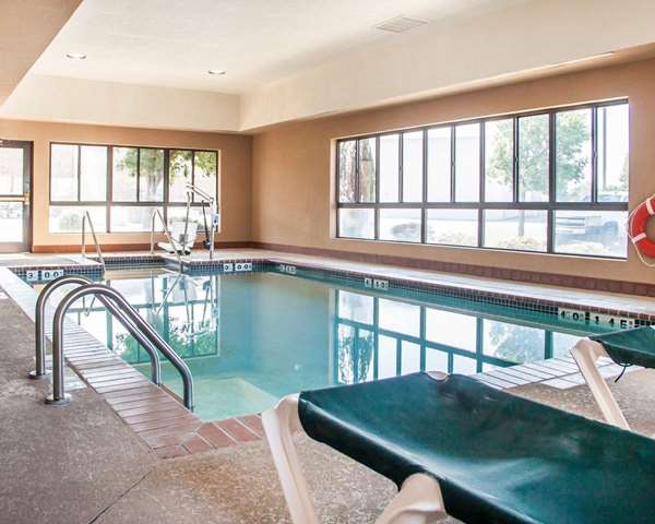 Pool - Comfort Inn & Suites Weatherford - I-40, Exit 81 & 82