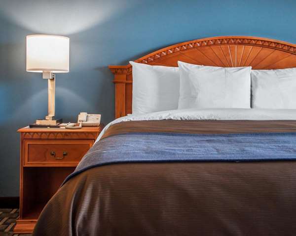 Suite - Comfort Inn & Suites Weatherford - I-40, Exit 81 & 82