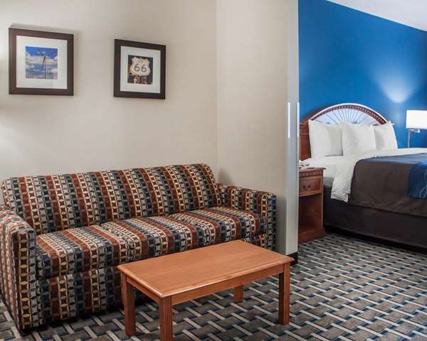 Suite - Comfort Inn & Suites Weatherford - I-40, Exit 81 & 82
