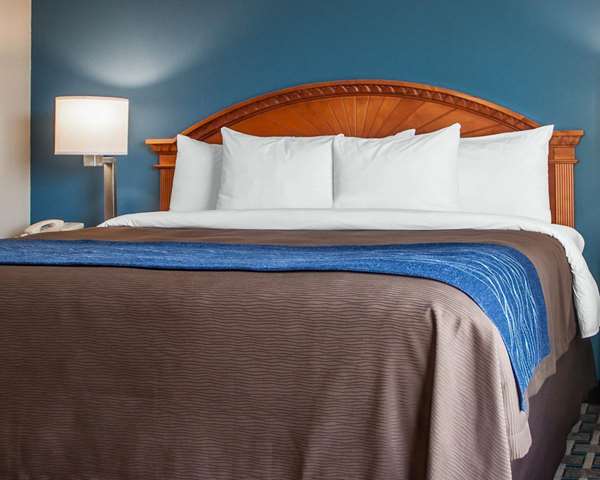 Suite - Comfort Inn & Suites Weatherford - I-40, Exit 81 & 82