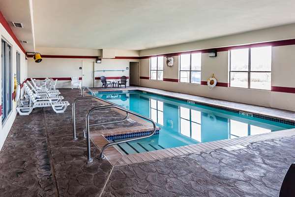 Pool - Comfort Suites Yukon - I-40, Exit 138A &139B