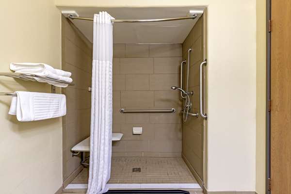  - Comfort Inn & Suites Ponca City