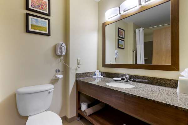  - Comfort Inn & Suites Ponca City