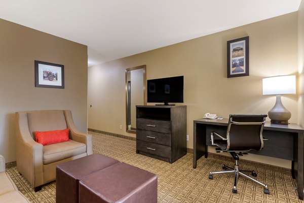 Suite - Comfort Inn & Suites Ponca City