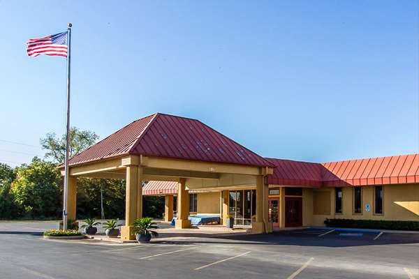 Exterior view - Quality Inn Ada