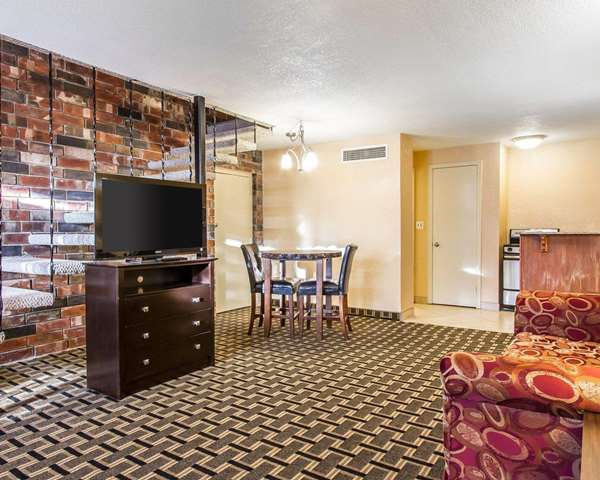 Suite - Quality Inn Ada