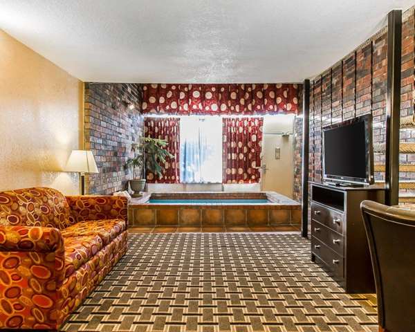 Suite - Quality Inn Ada