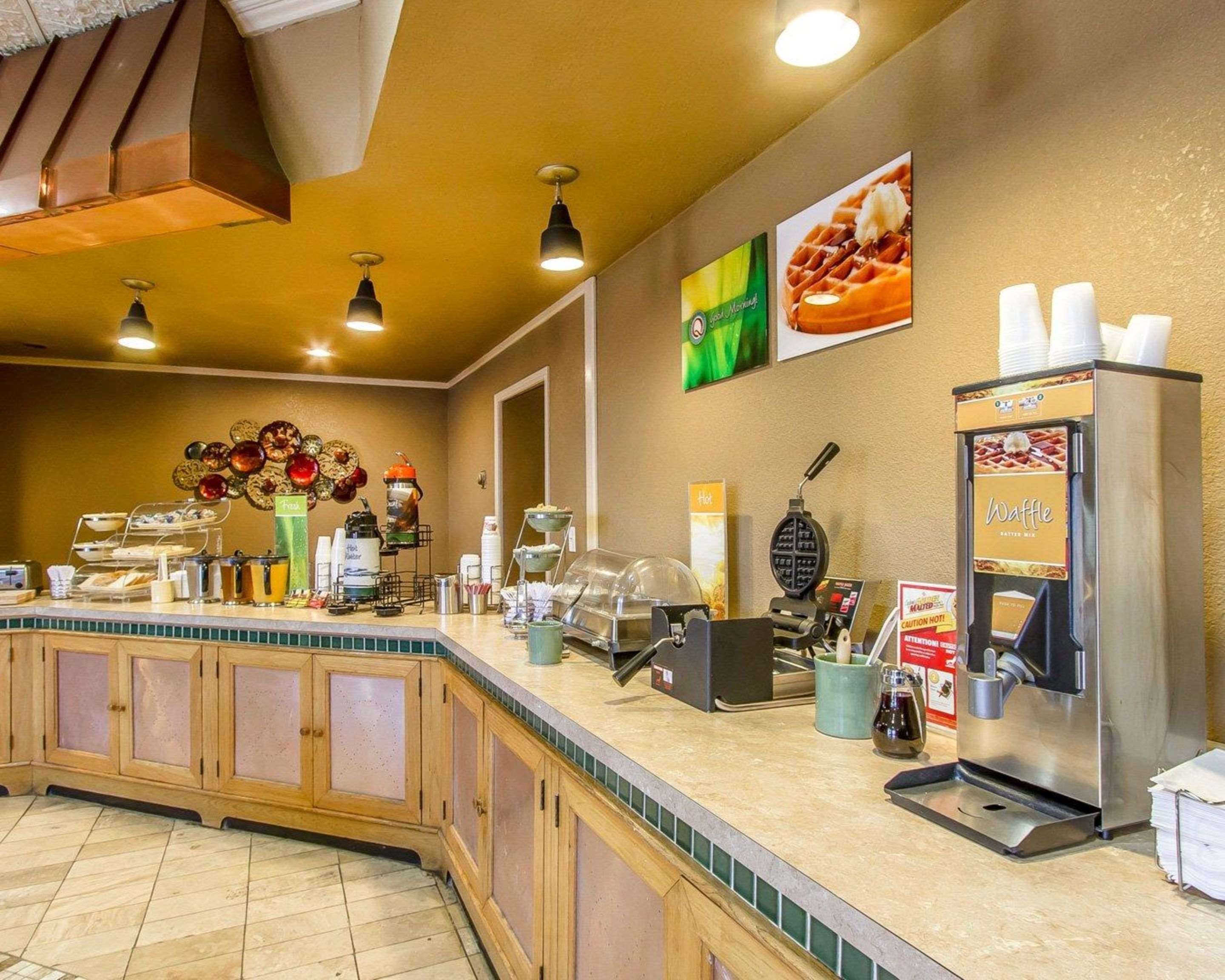 Free continental breakfast