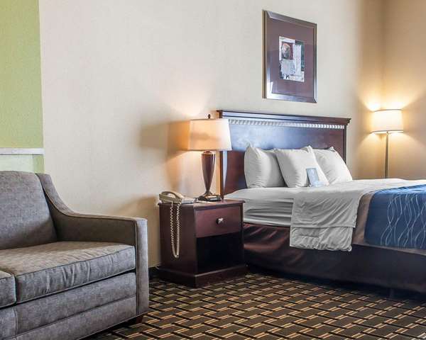 - Comfort Inn & Suites Elk City - I-40, Exit 38