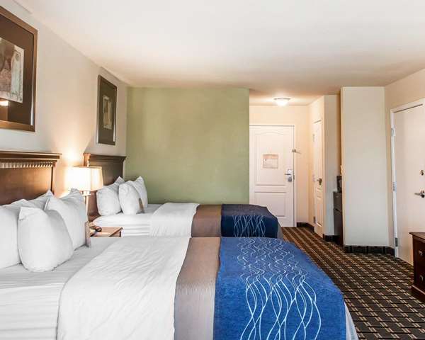  - Comfort Inn & Suites Elk City - I-40, Exit 38