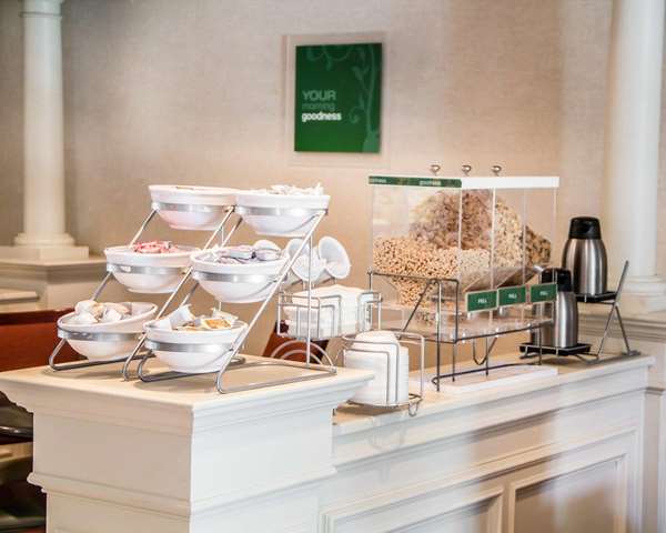 Amenities - Comfort Suites McAlester