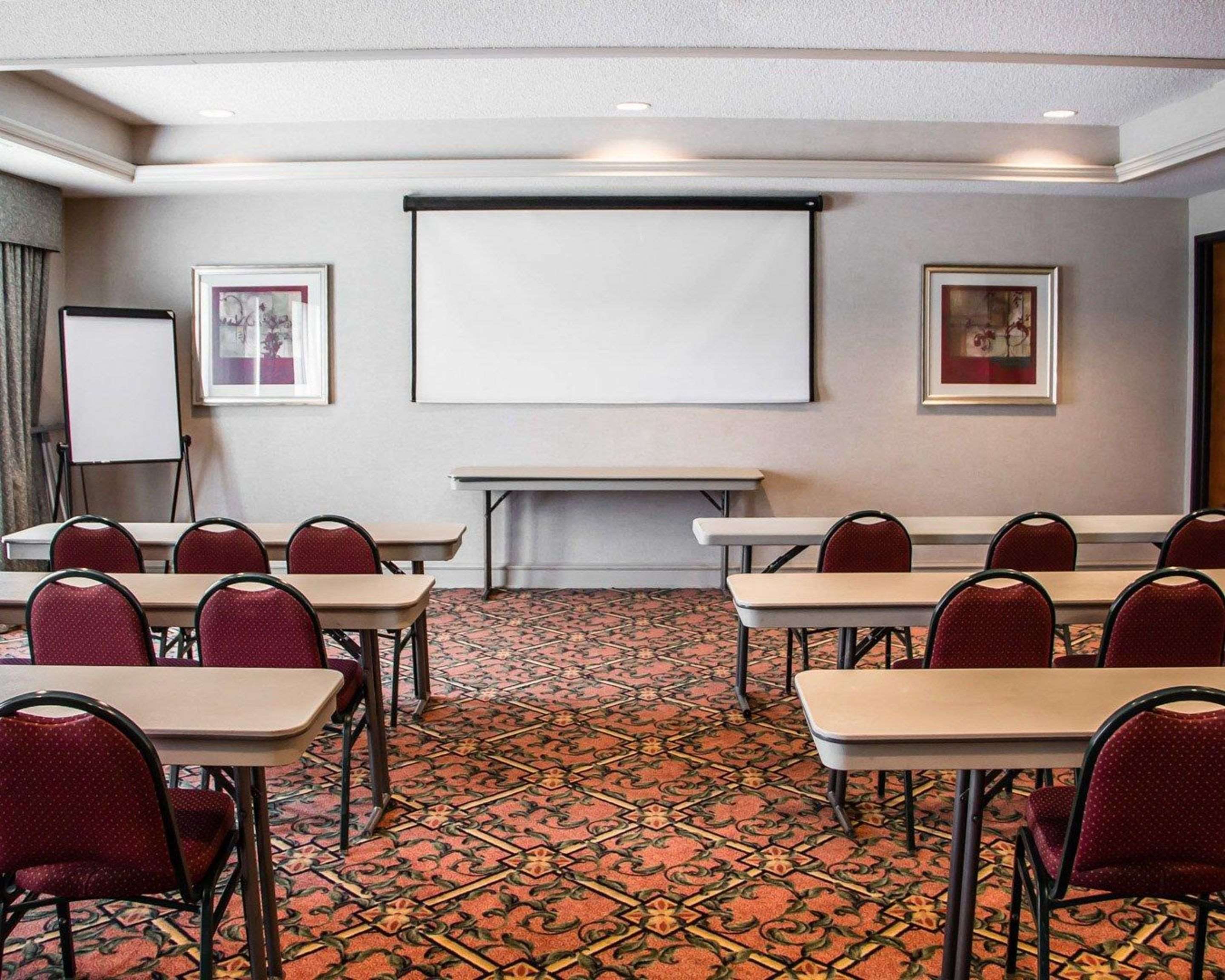 Meeting room with classroom-style setup | Comfort Suites McAlester