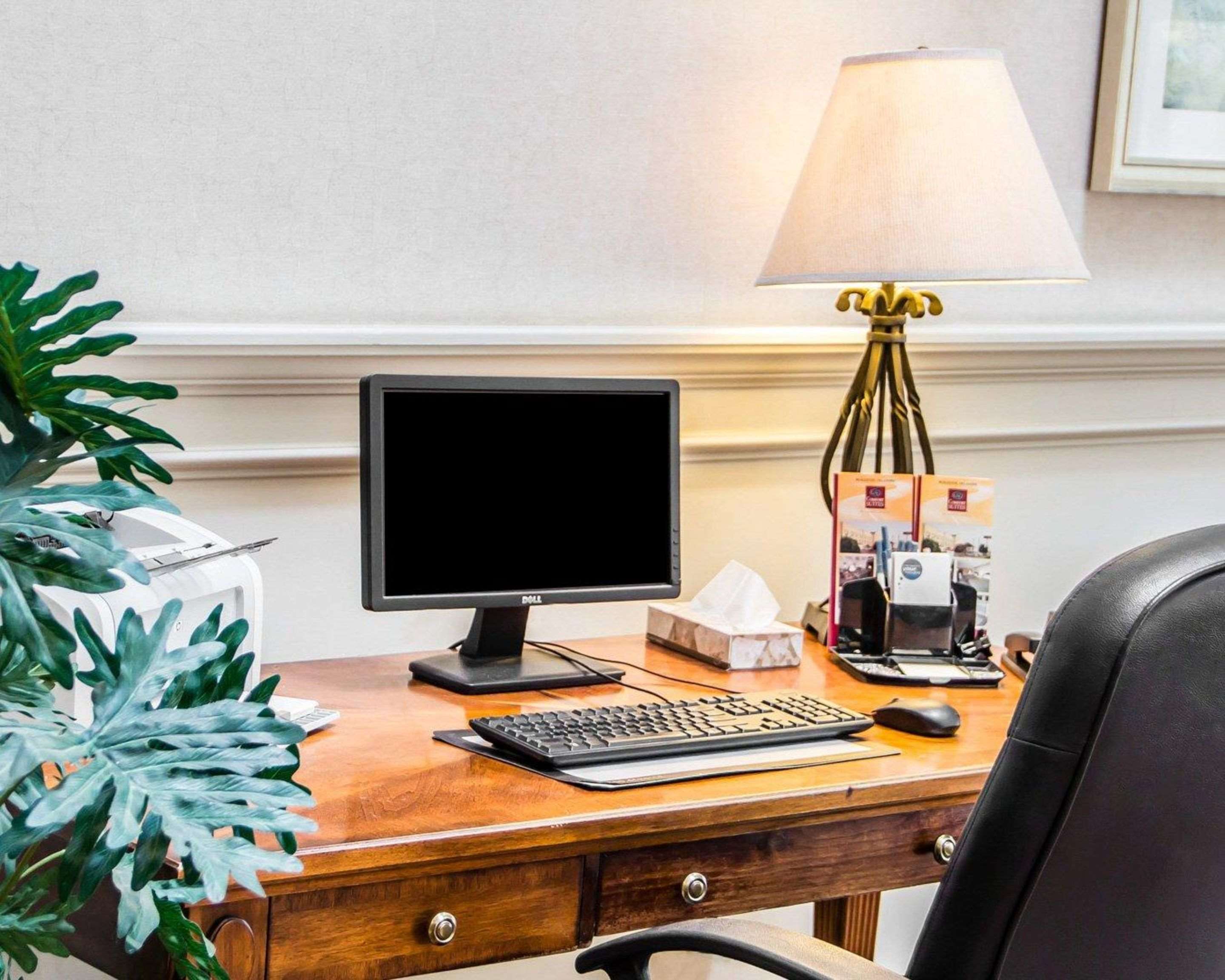 Business center with high-speed Internet access | Comfort Suites McAlester