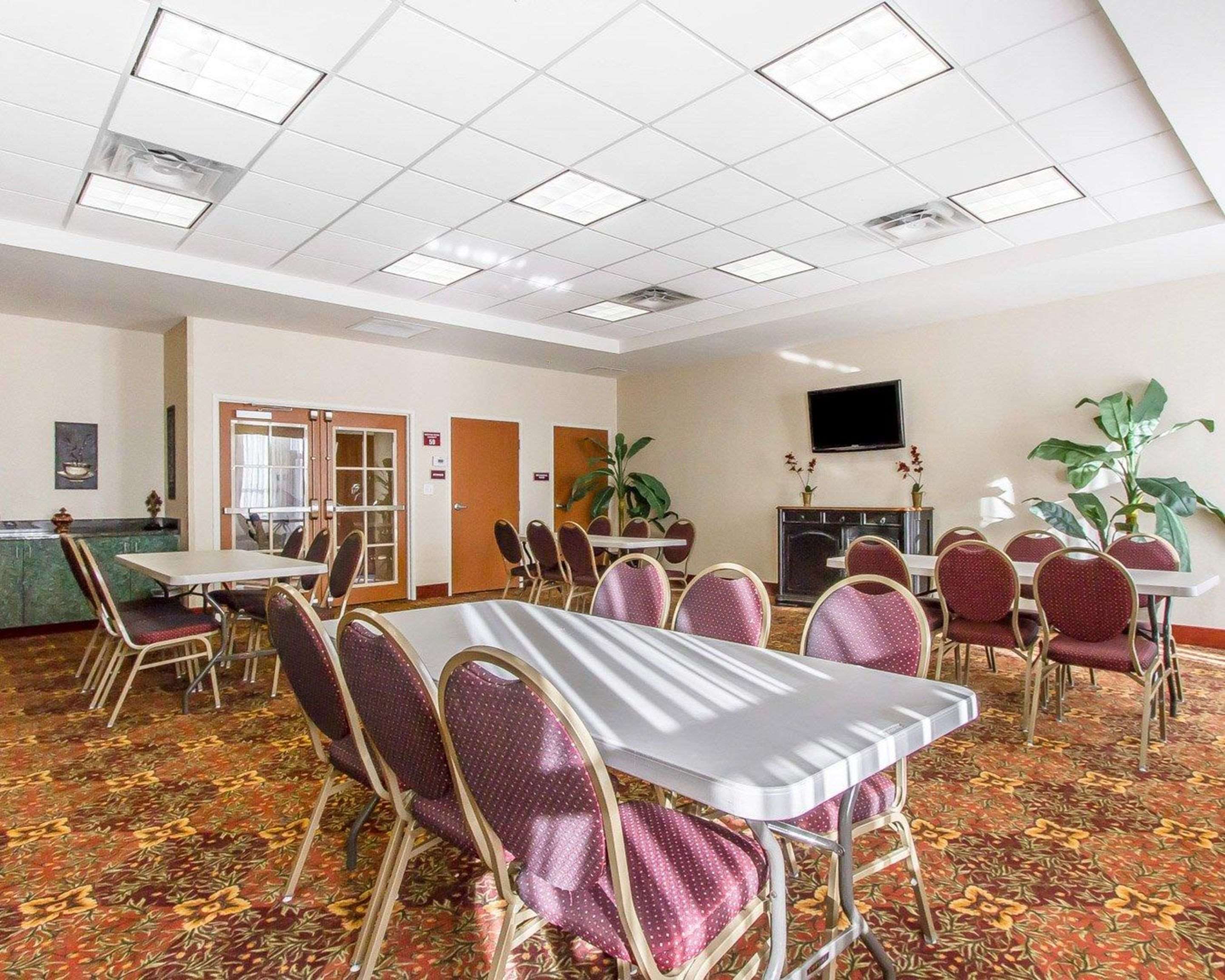 Meeting room | Comfort Inn & Suites Shawnee North near I-40