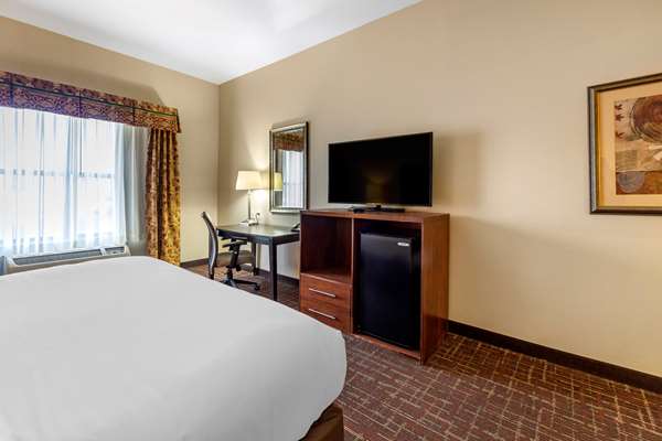  - Comfort Inn & Suites Shawnee - I-40, Exit 186