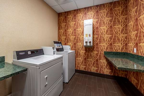 Amenities - Comfort Inn & Suites Shawnee - I-40, Exit 186