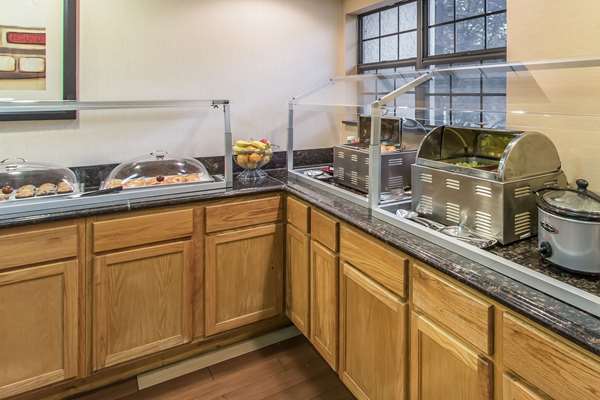 Amenities - Clarion Hotel Broken Arrow