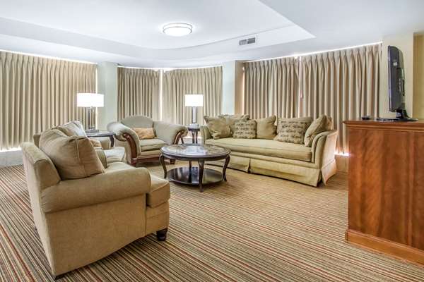  - Clarion Hotel Broken Arrow