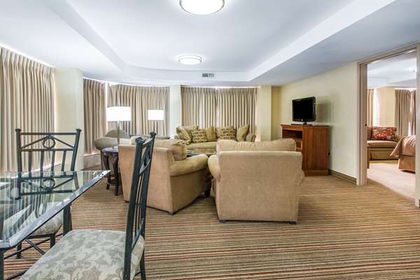  - Clarion Hotel Broken Arrow
