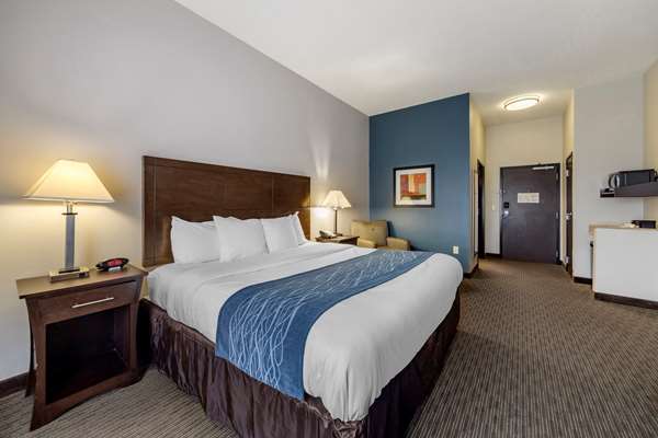  - Comfort Inn & Suites Airport Oklahoma City - I-40, Exit 144