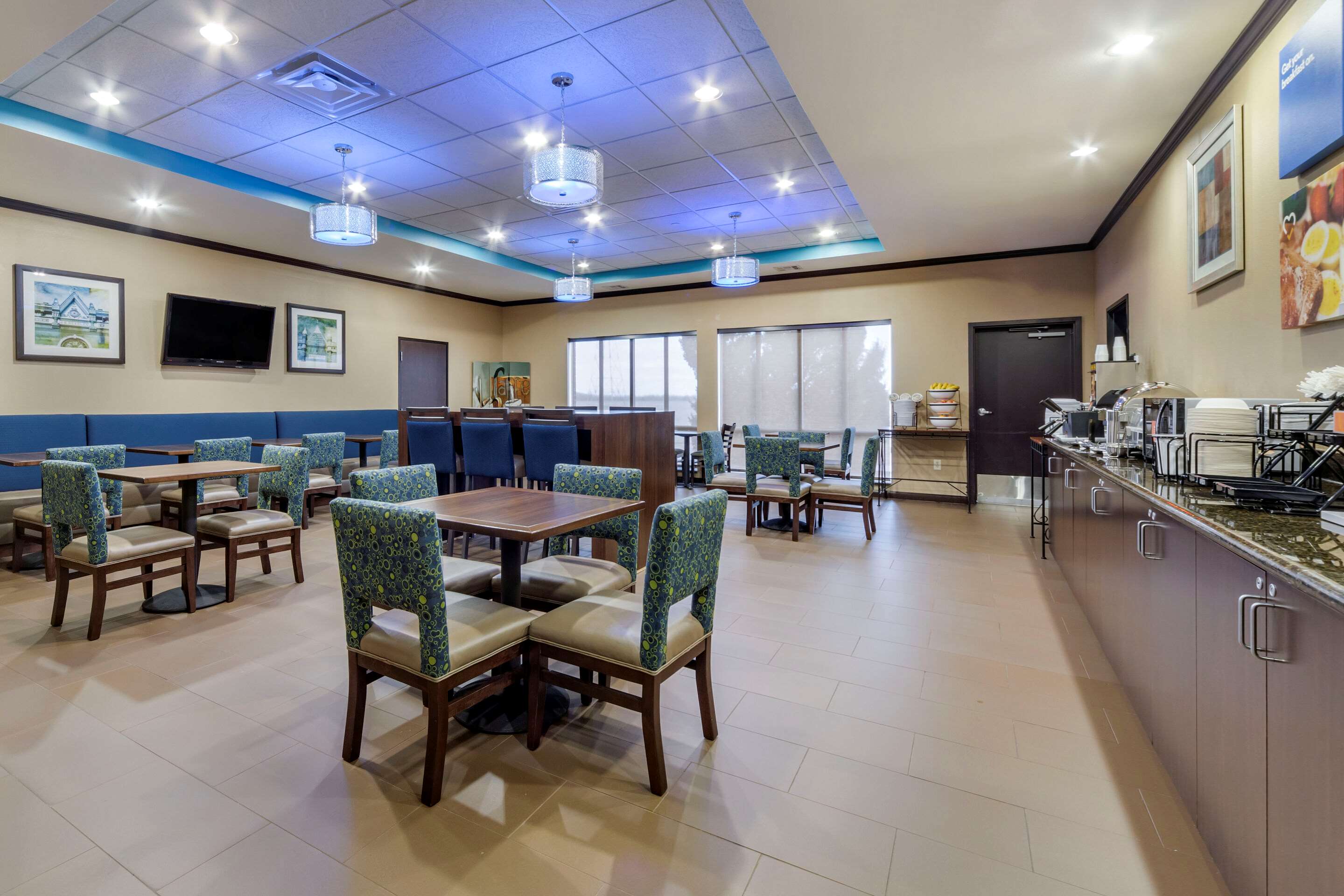 Breakfast area