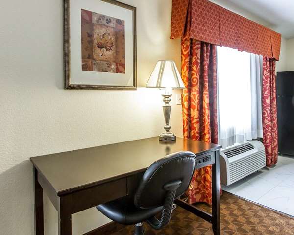 Suite - Comfort Inn & Suites Atoka