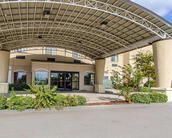 Exterior view - Comfort Inn & Suites Atoka