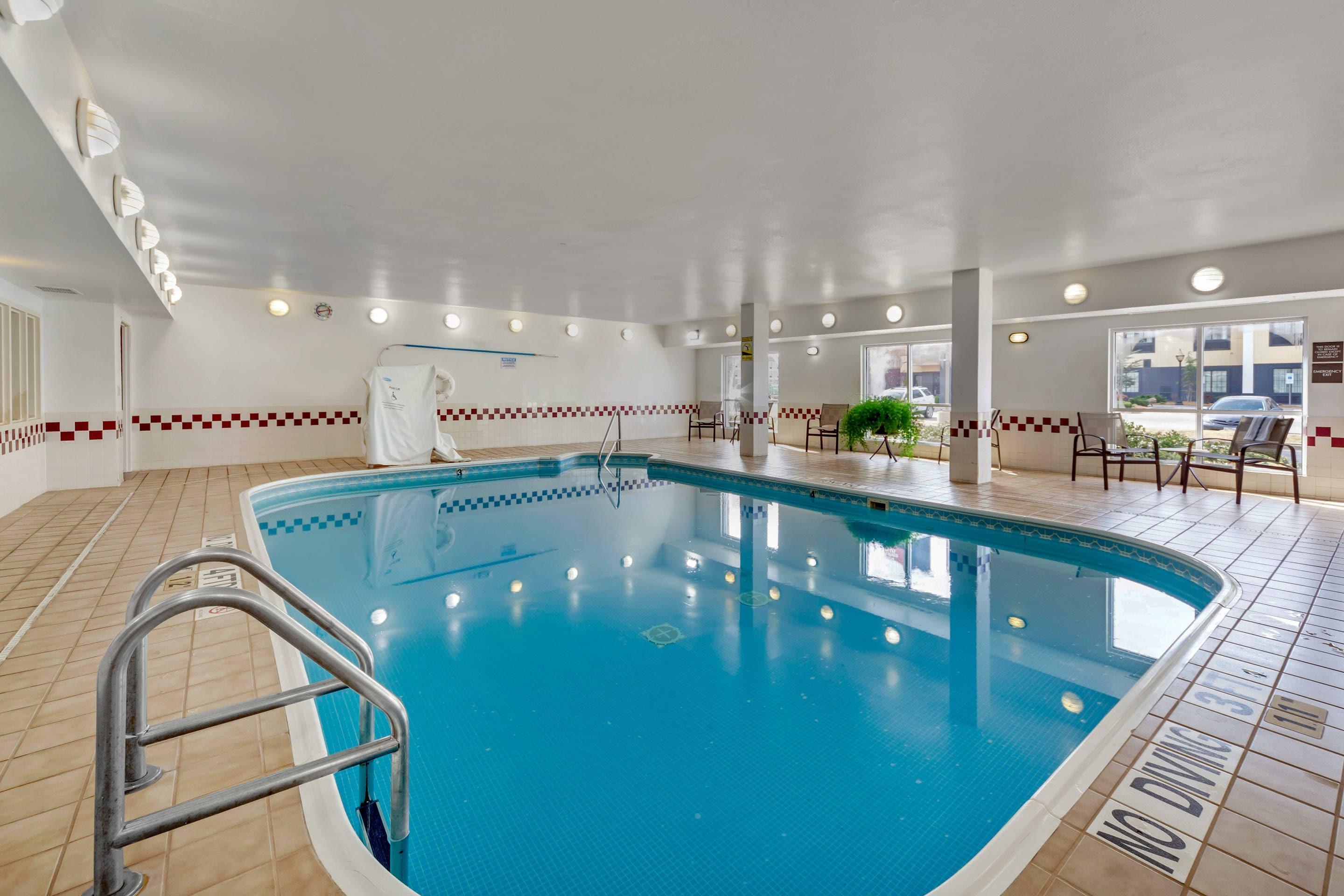 Indoor pool | Comfort Inn Oklahoma City