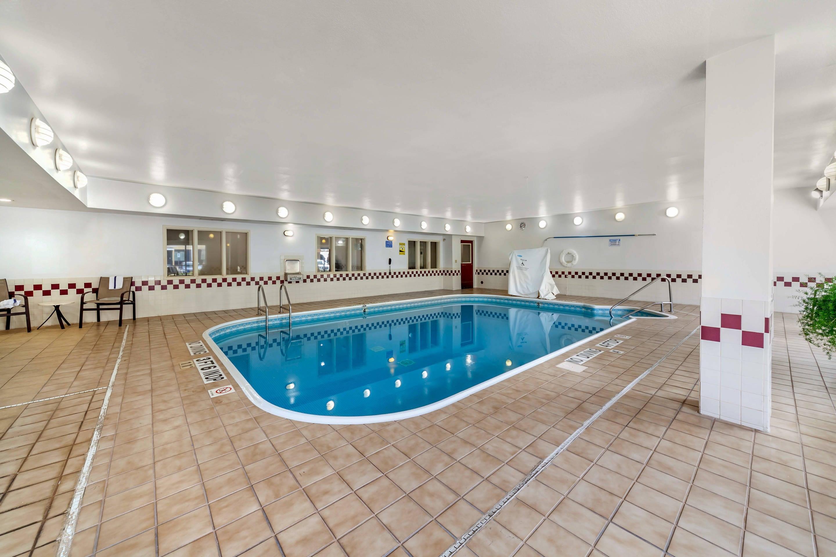 Indoor pool | Comfort Inn Oklahoma City