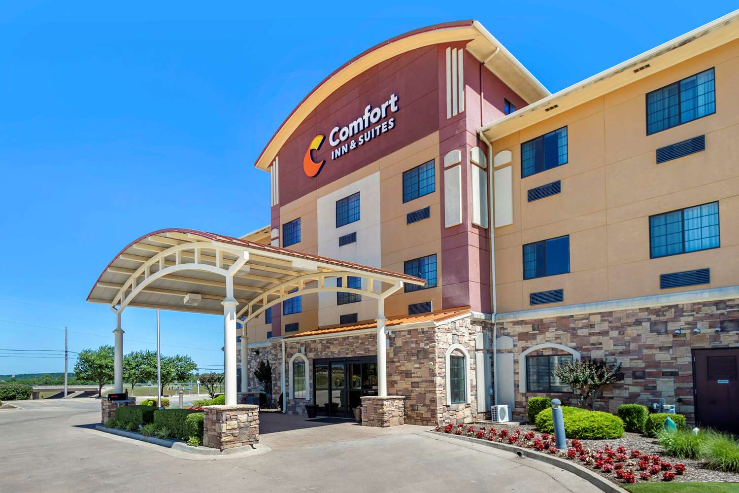 Comfort Inn & Suites Glenpool, OK See Discounts