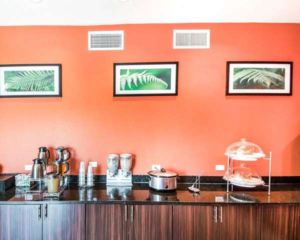 Amenities - Sleep Inn & Suites Hennessey