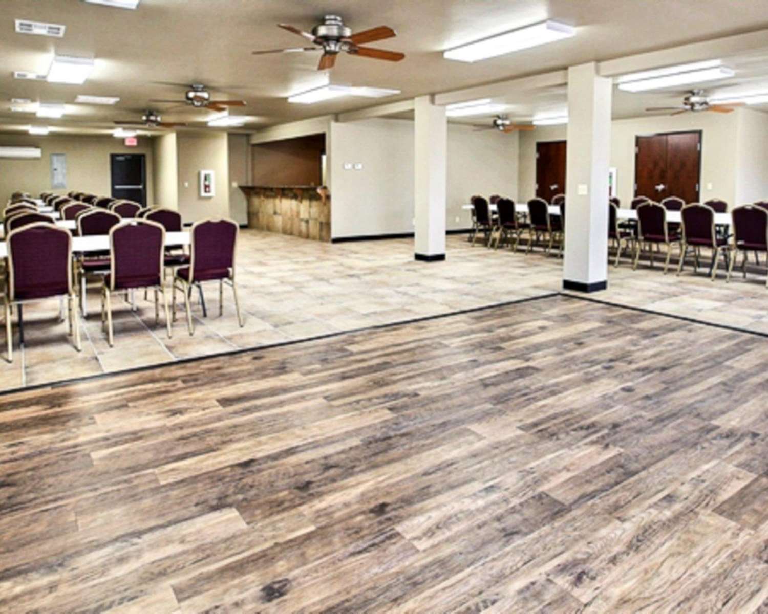 Sleep Inn & Suites Hennessey, OK See Discounts