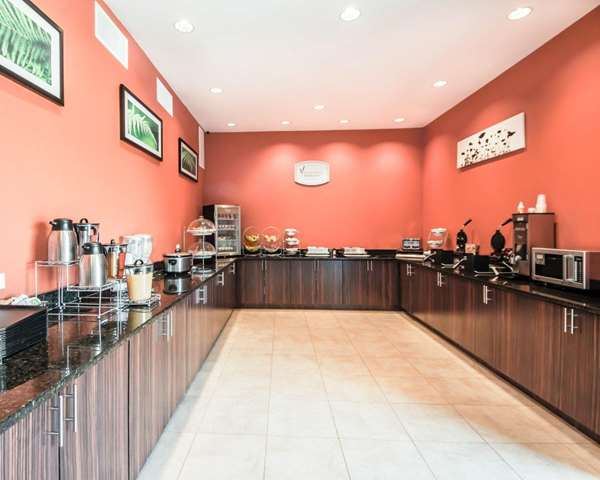 Amenities - Sleep Inn & Suites Hennessey