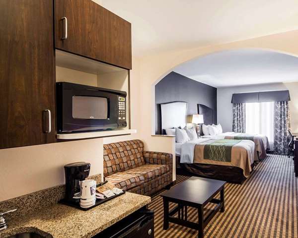 Suite - Comfort Inn & Suites Alva