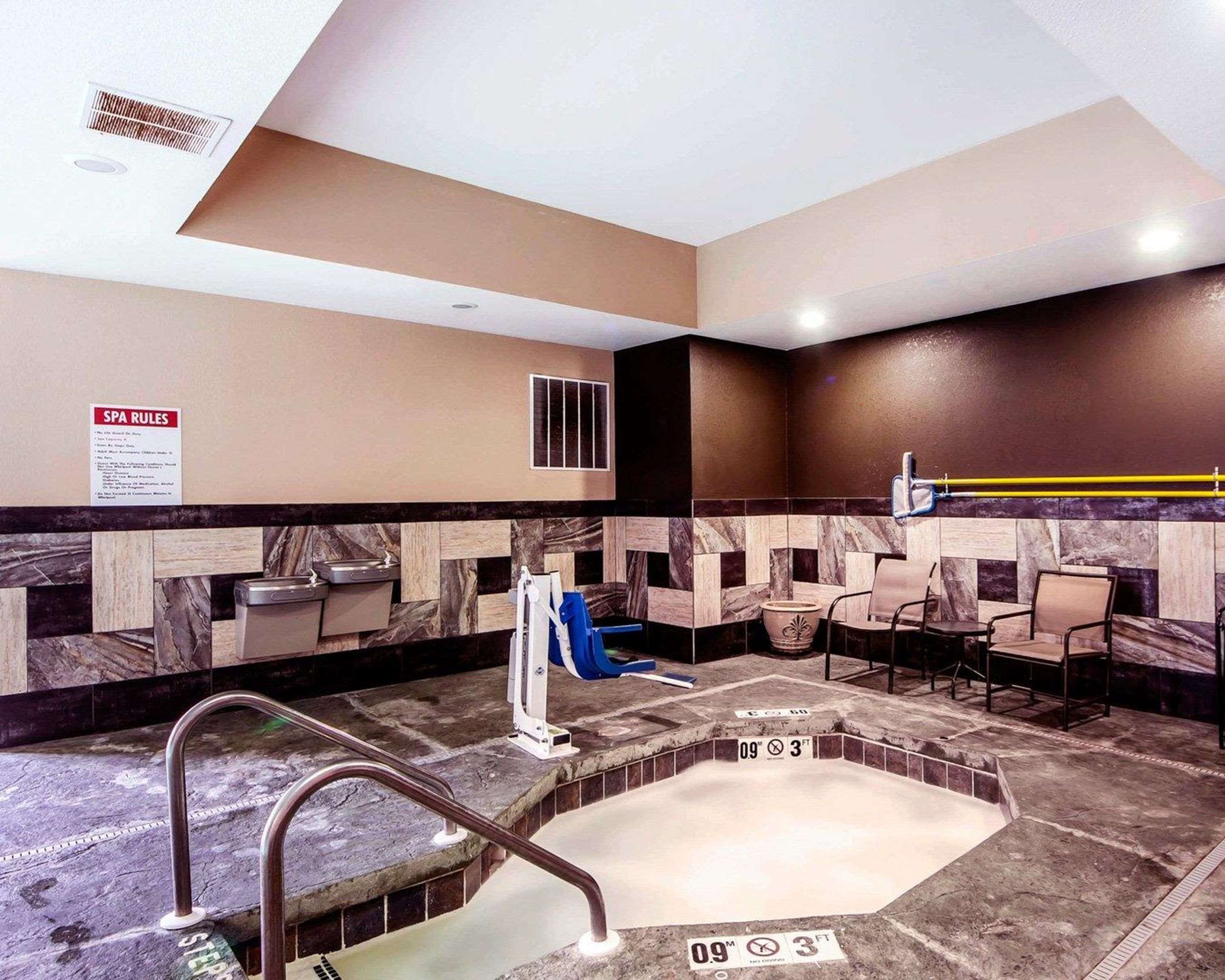 Indoor hot tub