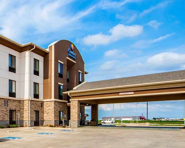 Exterior view - Comfort Inn & Suites Alva